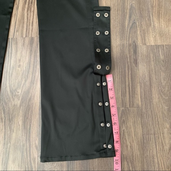 Elie Tahari Pants with Snap Legs - Picture 14 of 16